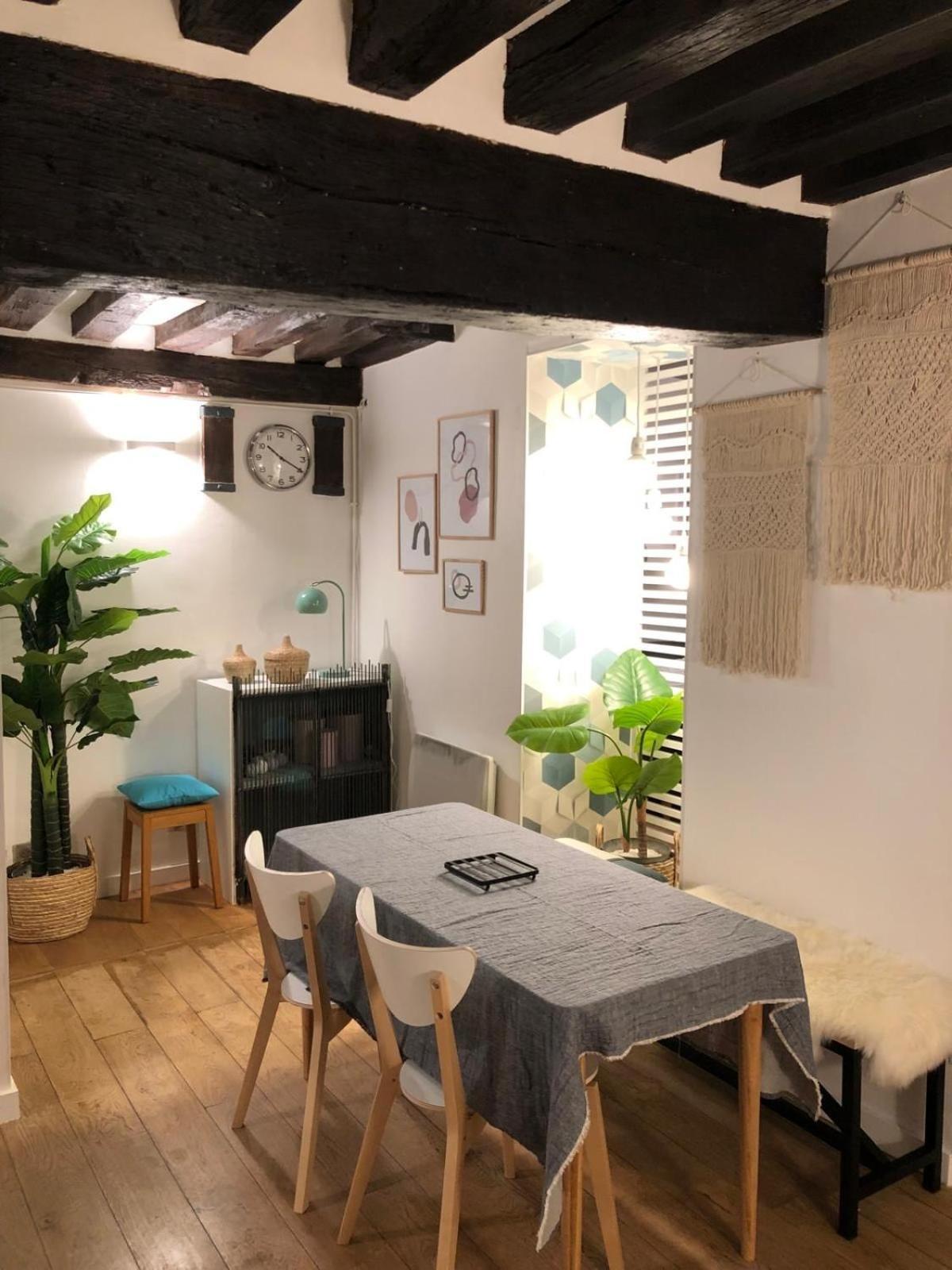 Apartment Duplex Charlot-lumineux Paris